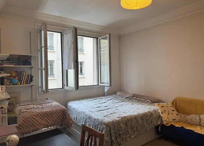 Cozy In 13e Lägenhet *